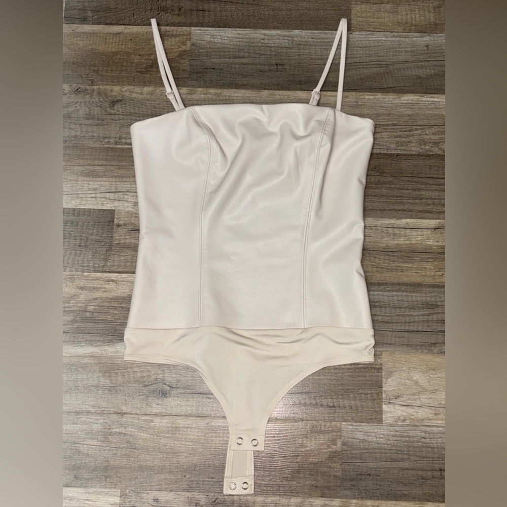 Express Women’s Body Contour Collection Faux Leather Cami Bodysuit Cream Small